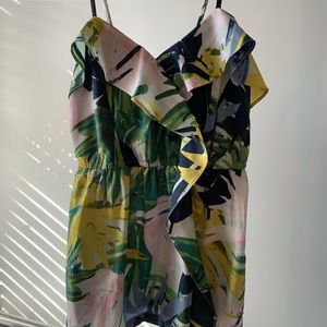 Billabong floral tank.